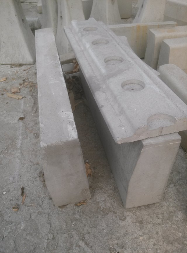 路沿石